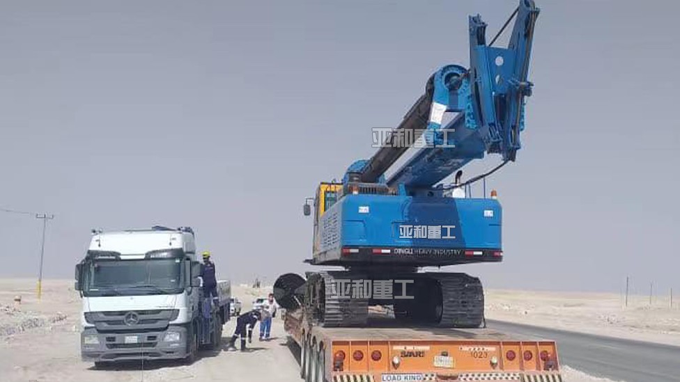 旋挖钻机 旋挖钻机