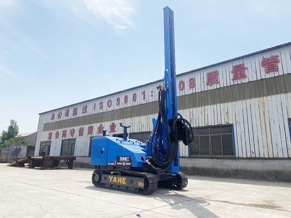 履带式多功能打桩机展示